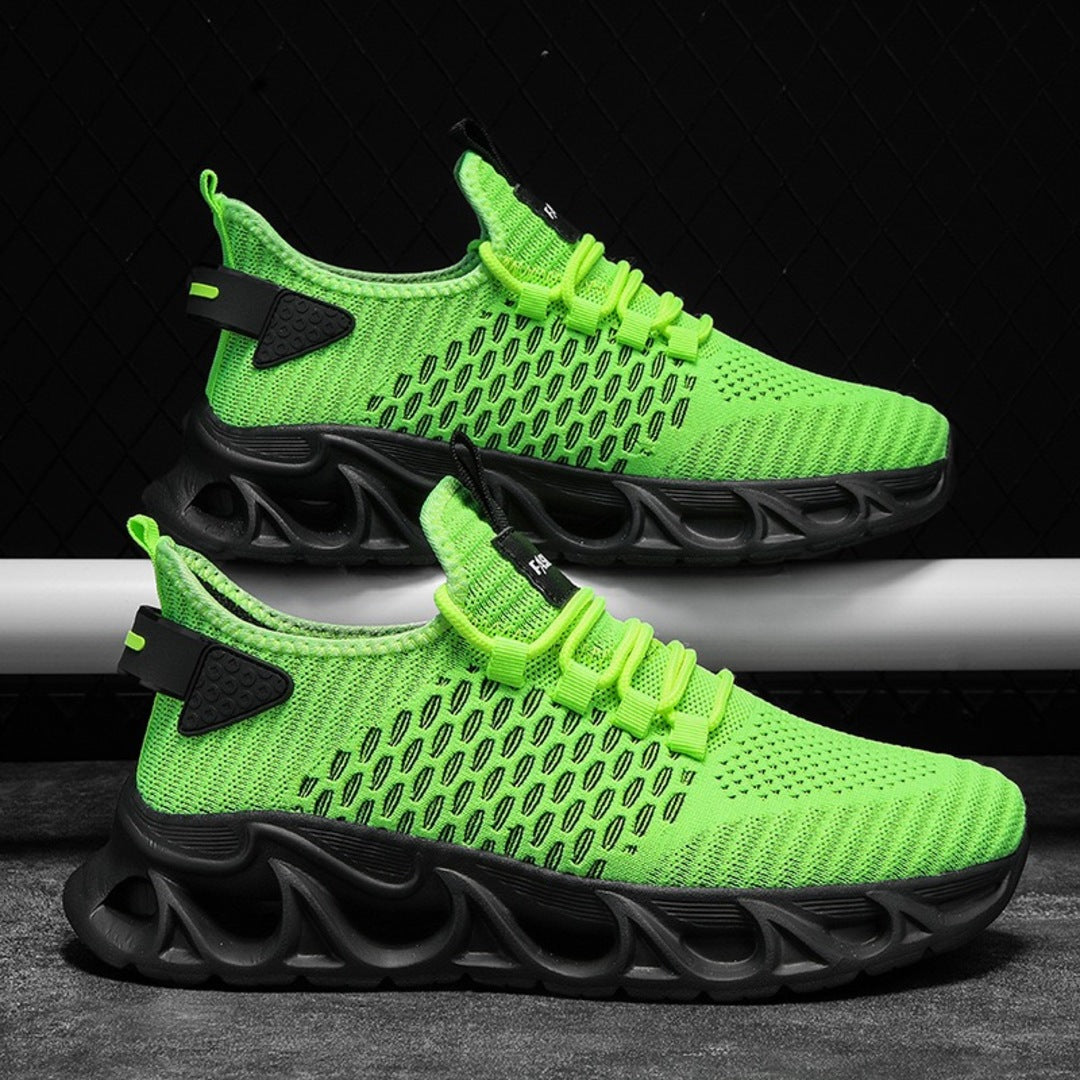 Nova Motion Sneakers